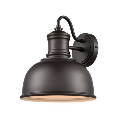Vitro Outdoor Lantern – Quorum