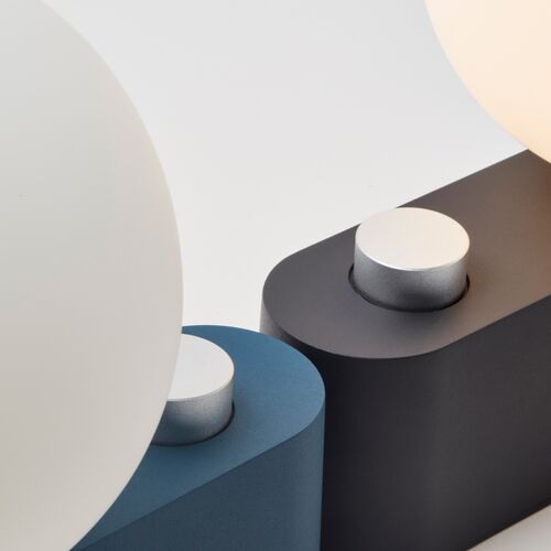 Alumina_Charcoal_Pair_On_Grey_Background_2048x2048_b356c9a8-2db6-4c6e-8c1d-ff248efd781e