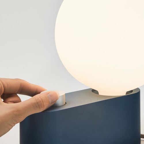Alumina_Sapphire_On_Cool_Grey_Background_2048x2048_ef8bb3a0-9356-48b7-a680-291802a3f628